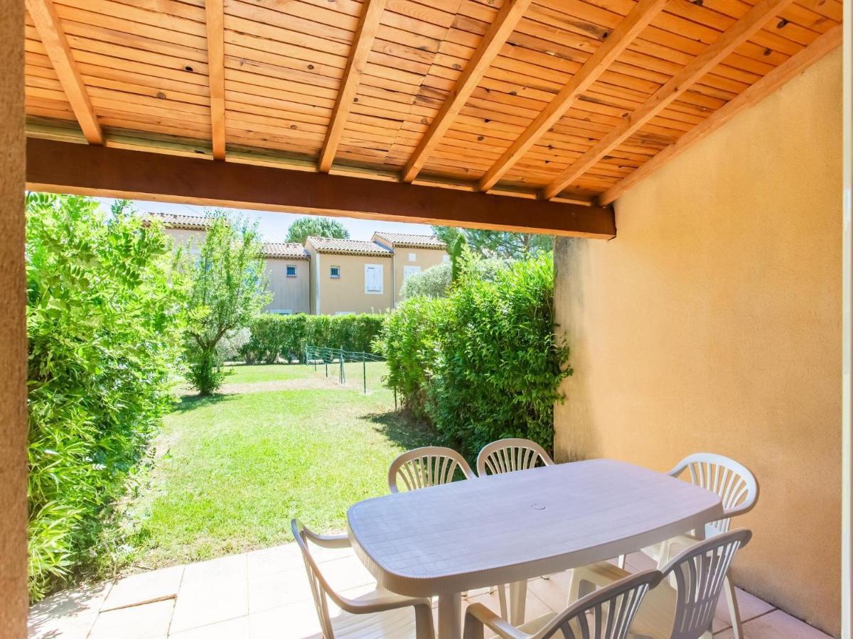 Comfortable With Swimming Pool * Arles