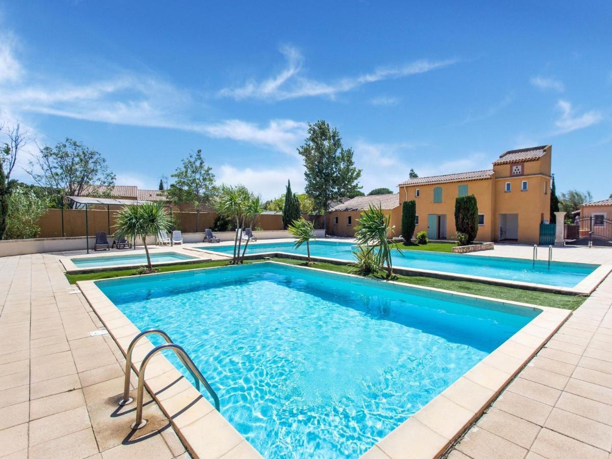 Hébergement de vacances Comfortable With Swimming Pool *