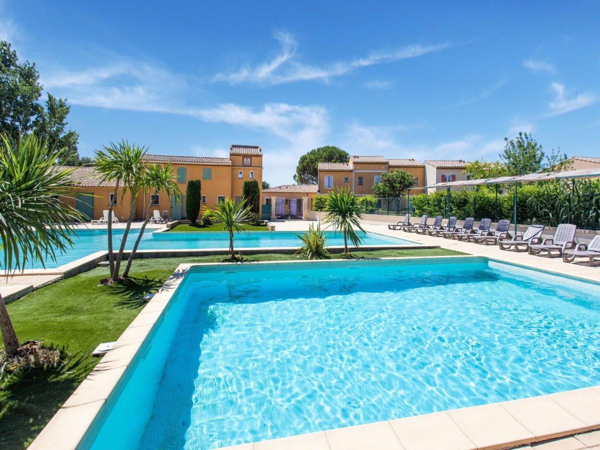 Holiday home Comfortable With Swimming Pool